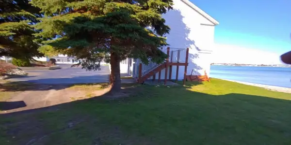 Sunrise Beach Motel 5