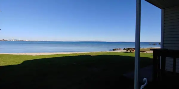Sunrise Beach Motel 6